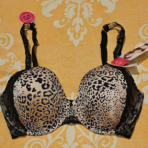 Maidenform Other - NWT Maidenform T-shirt Bra 36dd